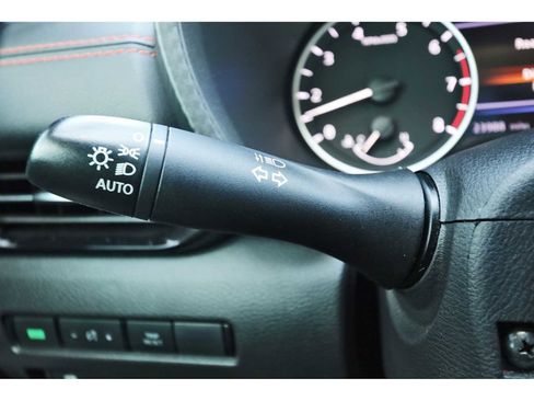 Used 2024 Nissan Sentra SR w/ SR Premium Package image 17