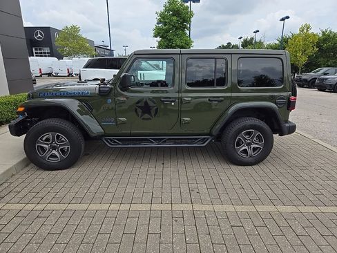 Used 2024 Jeep Wrangler Unlimited Rubicon 4xe AWD/4WD image 8