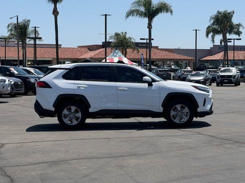 Used 2025 Toyota RAV4 XLE w/ Weather Package AWD/4WD image 4
