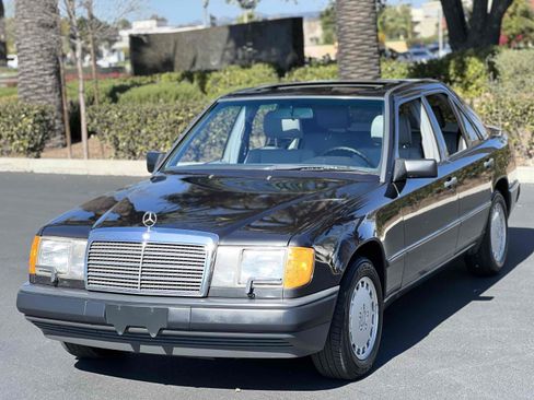 Used 1987 Mercedes-Benz 300 D Turbo image 19