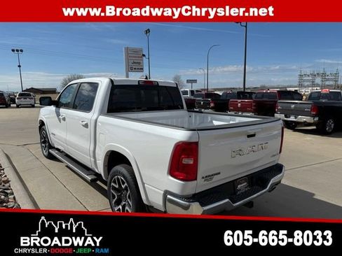 Used 2025 RAM 1500 Laramie AWD/4WD image 7