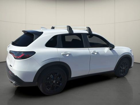 Used 2025 Honda HR-V Sport image 7