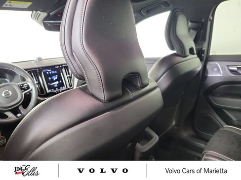 Used 2019 Volvo XC60 T8 R-Design w/ Protection Package Premier AWD/4WD image 15