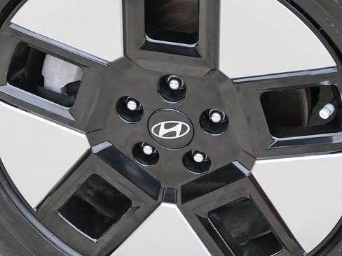 Used 2026 Hyundai Santa Fe SEL AWD/4WD image 10