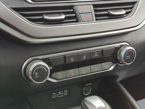 Used 2024 Nissan Altima 2.5 SR image 24