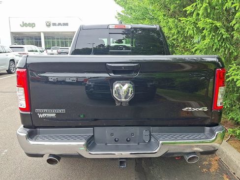 Used 2022 RAM 1500 Big Horn AWD/4WD image 5