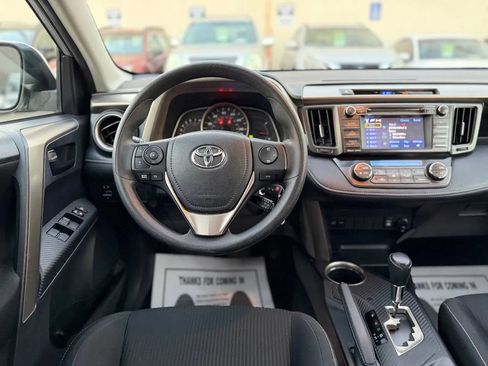 Used 2013 Toyota RAV4 XLE image 30