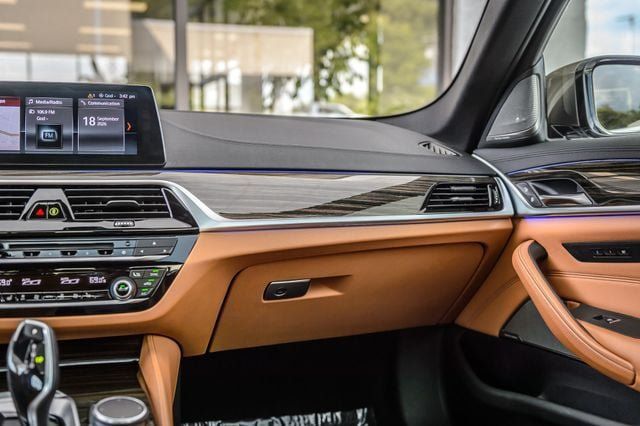 Used 2017 BMW 540i RWD image 38