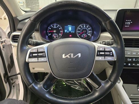 Used 2022 Kia Telluride EX w/ EX Premium Package AWD/4WD image 17