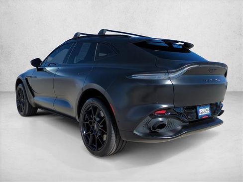 Used 2022 Aston Martin DBX image 8