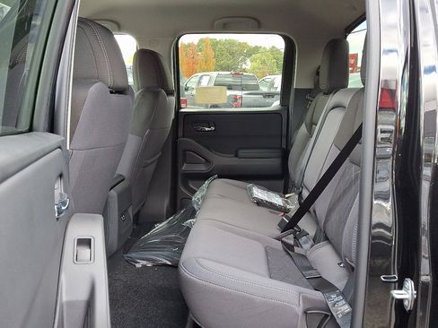 New 2026 Nissan Frontier SV w/ Black Accent Package image 6