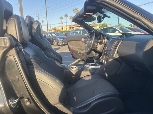 Used 2012 Nissan 370Z Touring w/ Sport Pkg image 20
