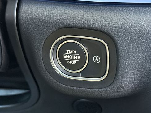 New 2026 Mercedes-Benz GLS 450 4MATIC image 23