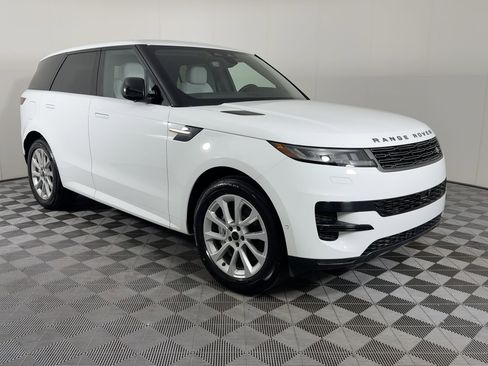 Used 2023 Land Rover Range Rover Sport SE Dynamic image 6