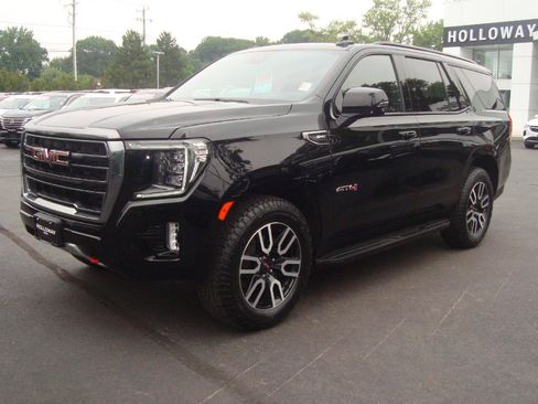 Certified 2024 GMC Yukon AT4 w/ Technology Package AWD/4WD image 1