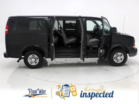 Used 2013 Chevrolet Express 2500 LS image 3
