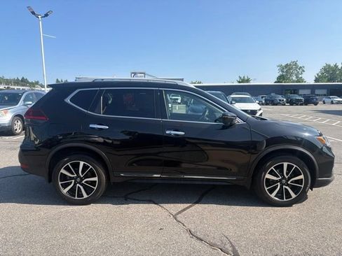 Used 2020 Nissan Rogue SL w/ Premium Package AWD/4WD image 4