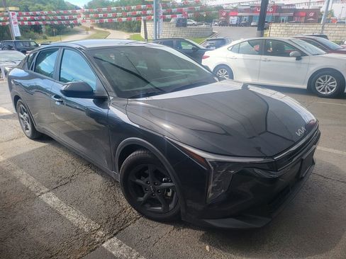 Used 2025 Kia K4 LXS image 13