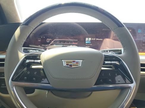 Certified 2025 Cadillac Escalade Sport Platinum w/ LPO, ONYX Package AWD/4WD image 28