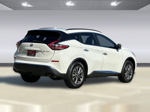 Used 2016 Nissan Murano SV AWD/4WD image 8