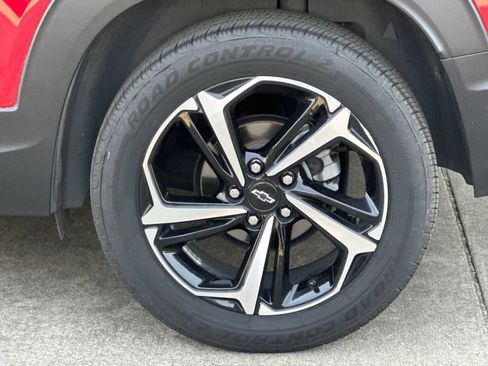 Used 2021 Chevrolet TrailBlazer RS w/ Technology Package AWD/4WD image 23