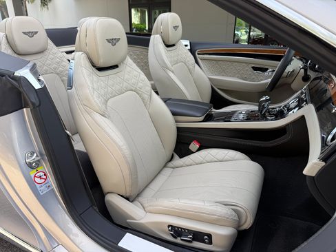 Used 2020 Bentley Continental GT V8 AWD/4WD image 26