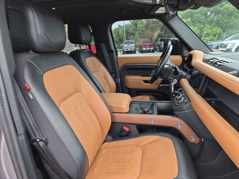 Used 2021 Land Rover Defender 110 X AWD/4WD image 38