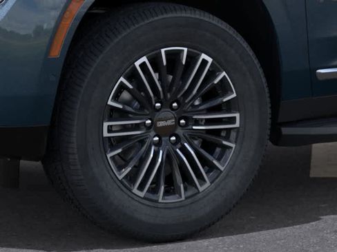 New 2026 GMC Yukon Elevation w/ Technology Package AWD/4WD image 9