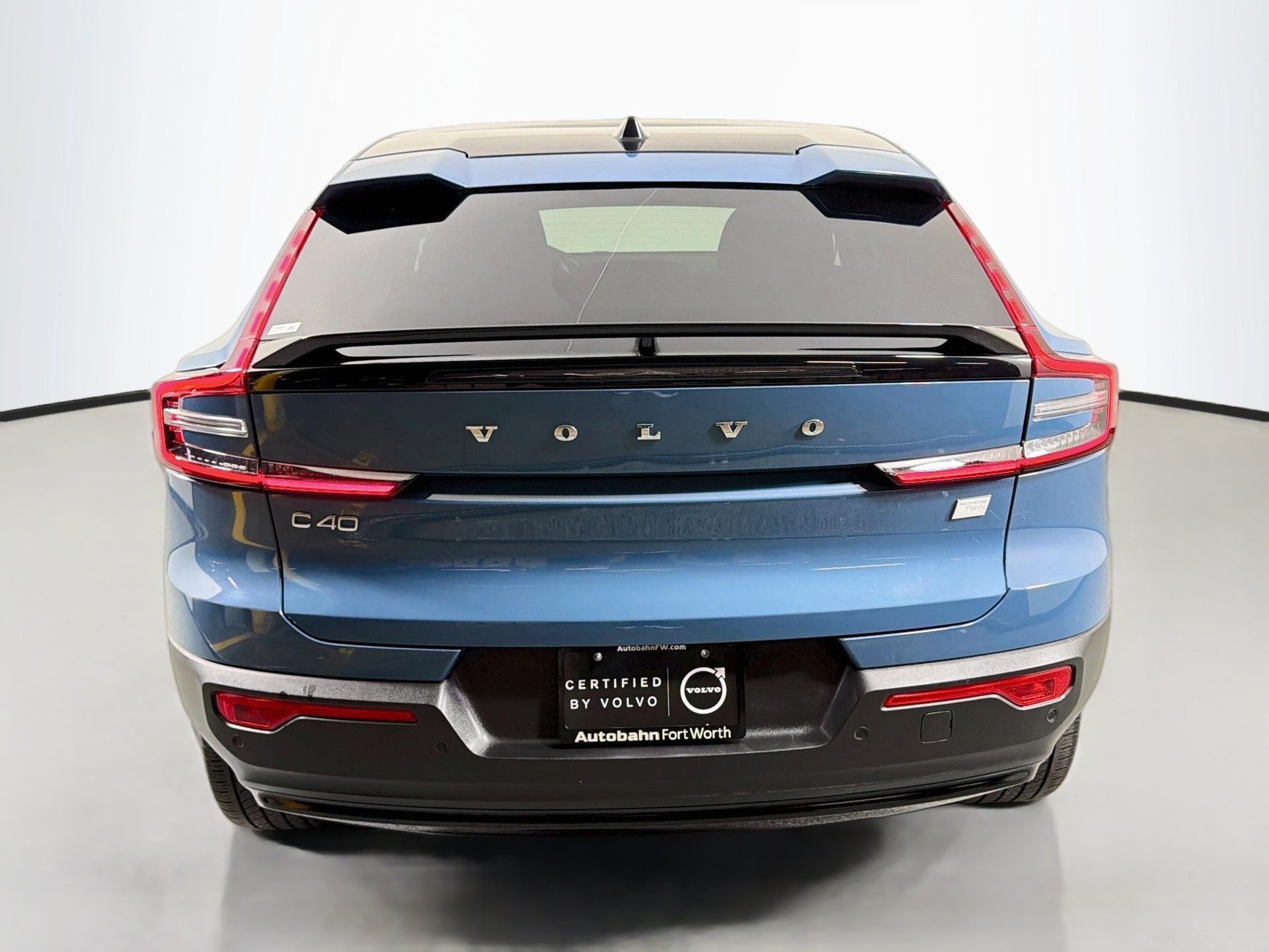 Certified 2023 Volvo C40 P8 Recharge Plus AWD/4WD image 7