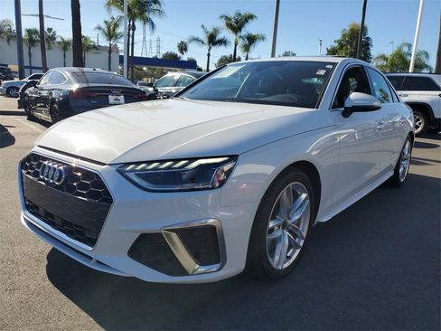 Used 2023 Audi A4 2.0T Premium Plus image 2