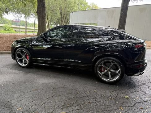 Used 2020 Lamborghini Urus AWD/4WD image 3