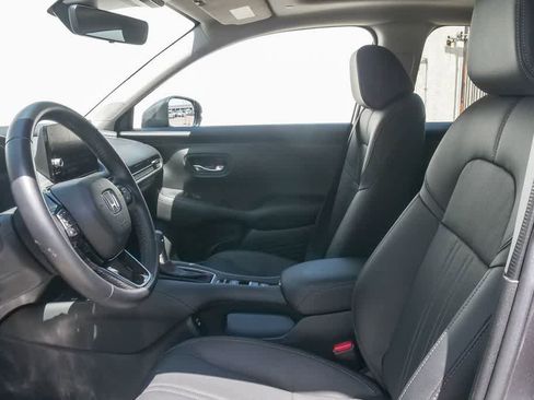 Used 2025 Honda HR-V EX-L image 17