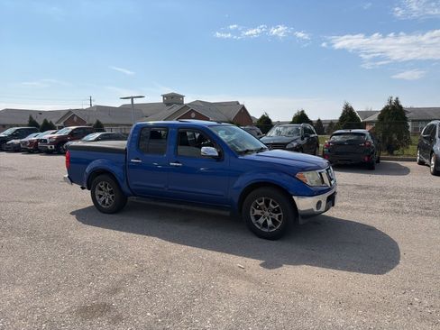 Used 2015 Nissan Frontier SL w/ Moonroof Package image 10