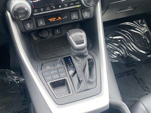 Certified 2022 Toyota RAV4 XLE Premium image 20