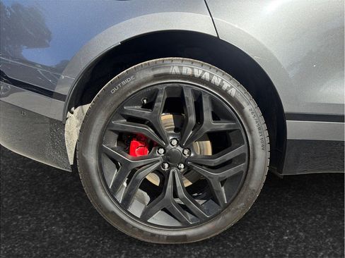 Used 2019 Land Rover Range Rover Velar R-Dynamic SE image 14