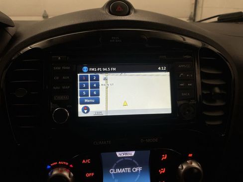 Used 2015 Nissan Juke SV w/ Technology Package image 8