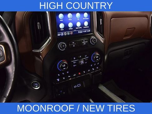 Used 2022 Chevrolet Silverado 3500 High Country w/ Safety Package II AWD/4WD image 28