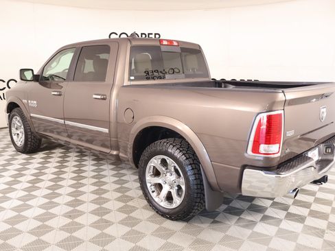 Used 2018 RAM 1500 Laramie w/ Convenience Group AWD/4WD image 22