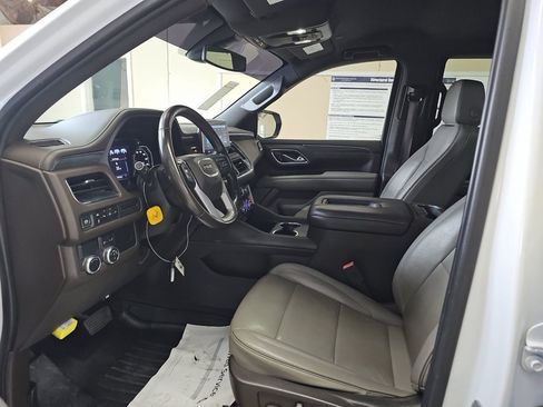 Used 2021 GMC Yukon SLT image 5