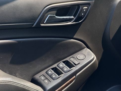 Used 2019 Chevrolet Tahoe 4WD image 12