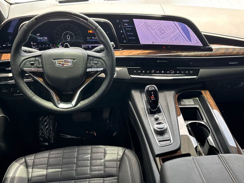 Used 2023 Cadillac Escalade Sport Platinum AWD/4WD image 25