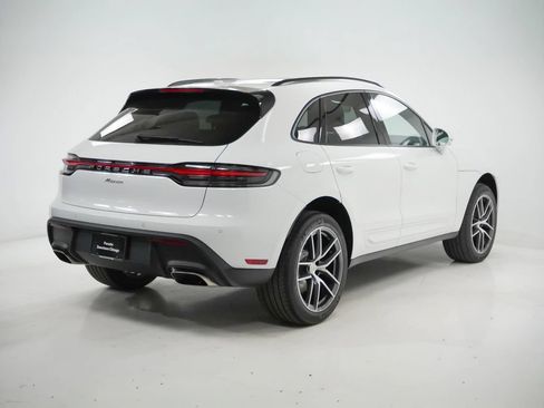 Certified 2026 Porsche Macan AWD/4WD image 10