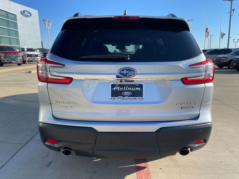 Used 2024 Subaru Ascent Touring image 4