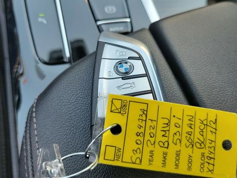 Used 2021 BMW 530i w/ M Sport Package RWD image 28