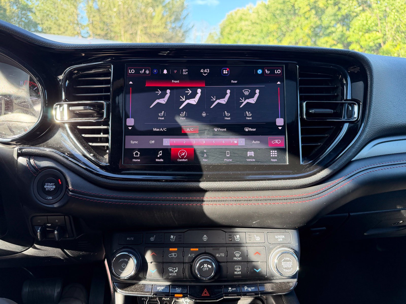 Used 2023 Dodge Durango R/T AWD/4WD image 15