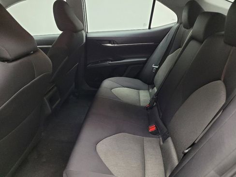 Used 2019 Toyota Camry LE FWD image 18