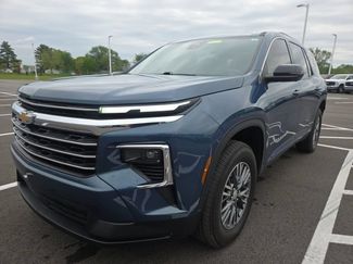 Used 2024 Chevrolet Traverse LT w/ LPO, Floor Liner Package FWD video 2