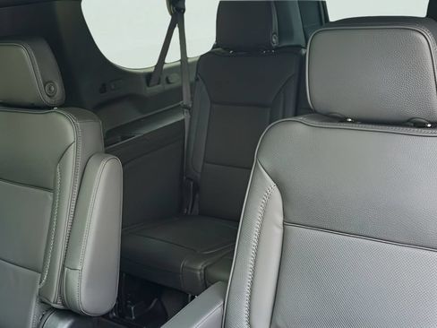 New 2026 GMC Yukon XL Denali w/ Denali Reserve Package AWD/4WD image 21