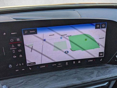 Used 2025 Audi Q5 Premium image 14