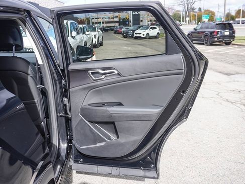 Used 2023 Kia Sportage EX image 26
